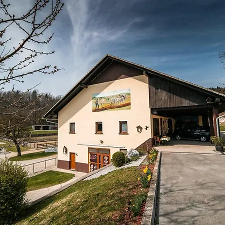 Apartamento Farm Ana Visnja Gora