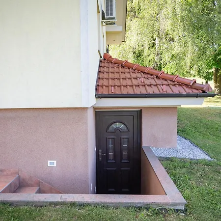 Farm Ana Apartment